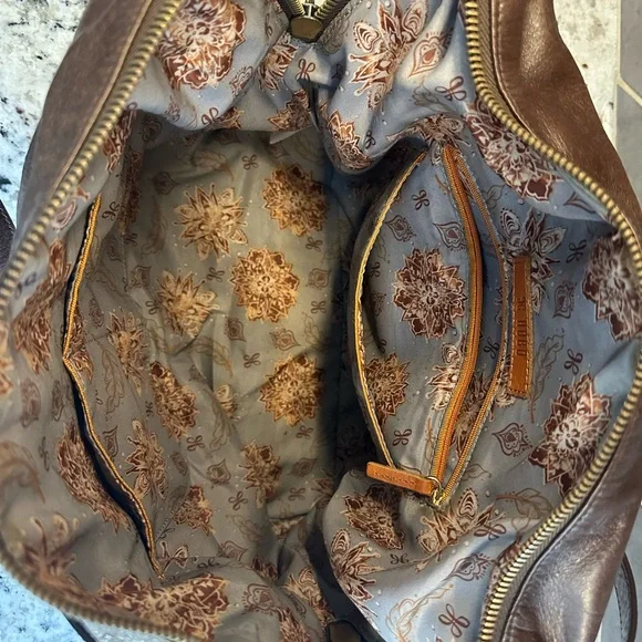 HOBO Brown Hobo Bag in Soft Suede - Picture 5 of 5